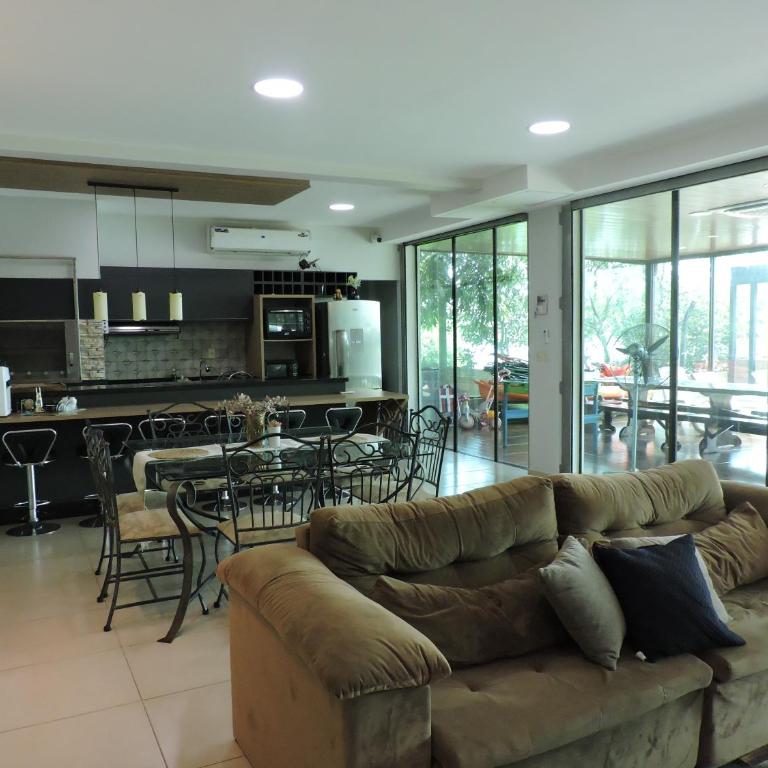Casa Sobre El Lago - Three-Bedroom House - 40