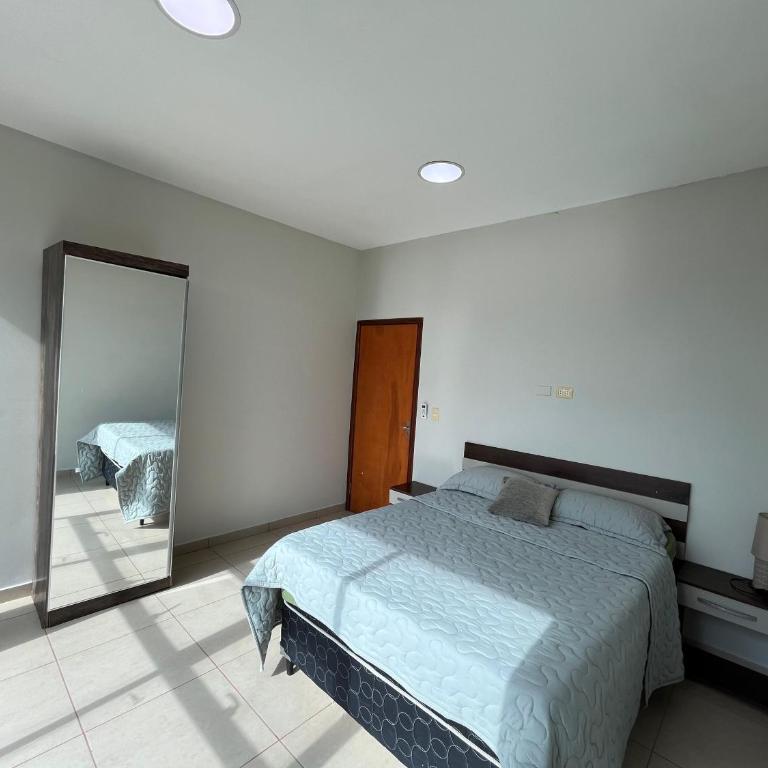 Casa Sobre El Lago - Three-Bedroom House - 45