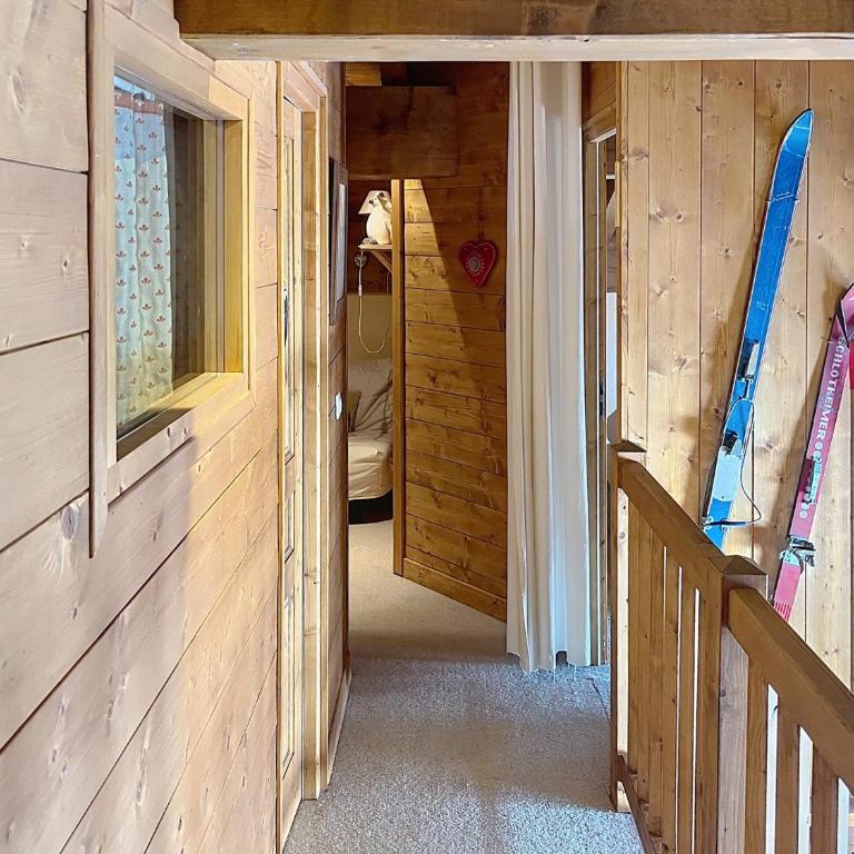 Chalet Duplex au Cœur de la Station avec Balcon et Parking - Appartement 3 Chambres - 6