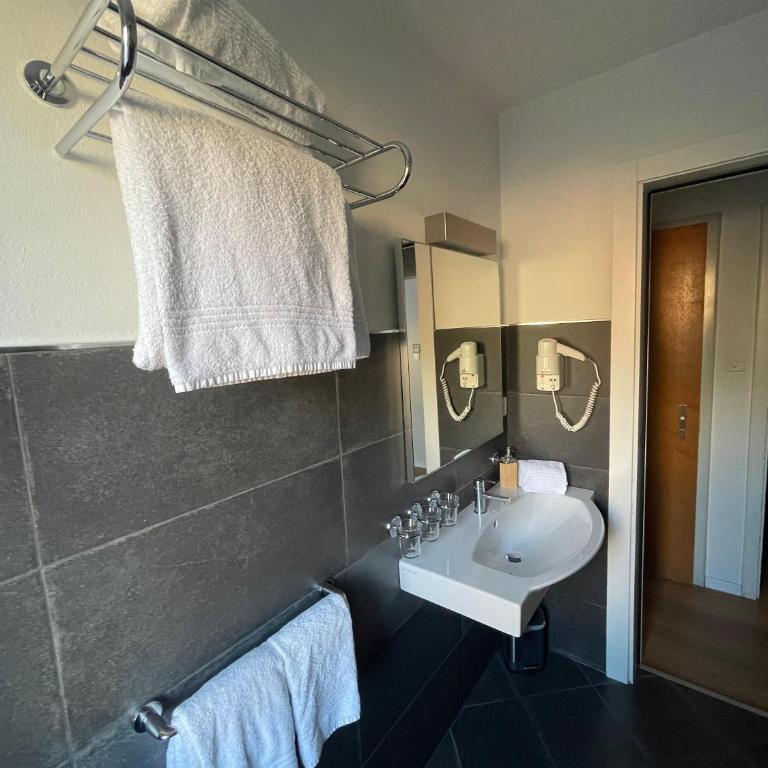 Hotel Europe Brig - Dreibettzimmer - 10