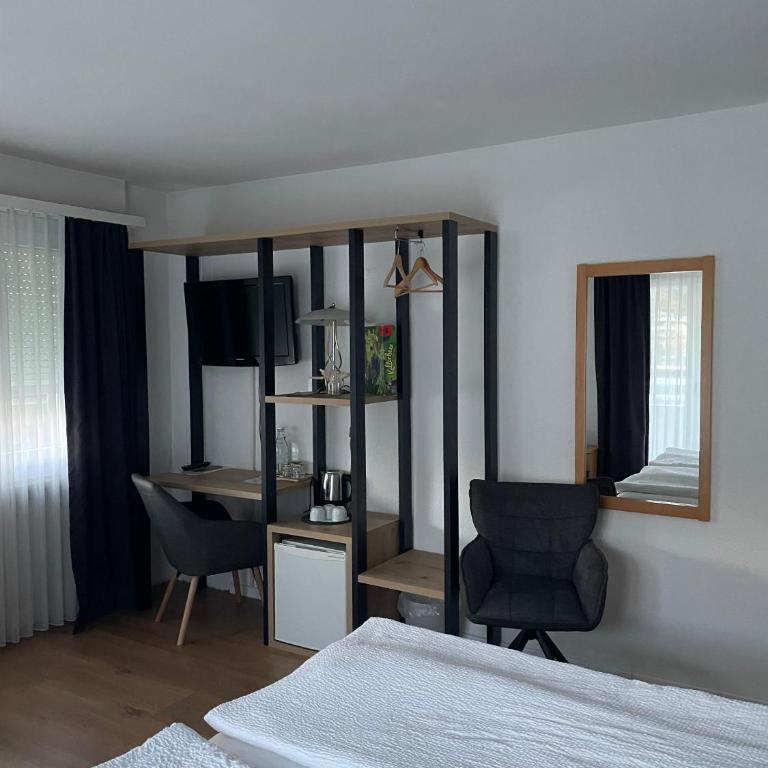 Hotel Europe Brig - Dreibettzimmer - 8