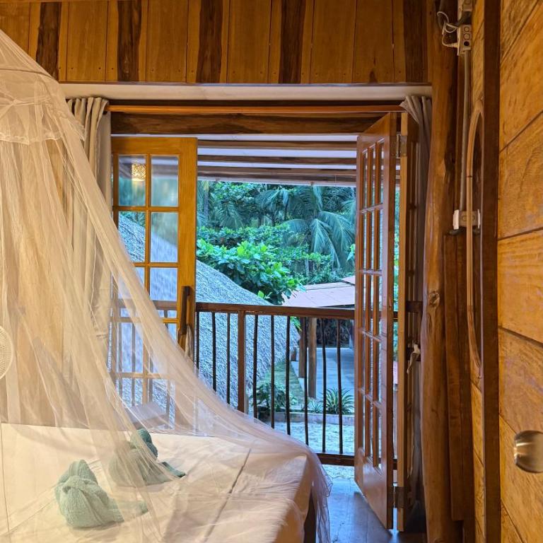 El Almendrón Beach Hostel - Habitación Doble con vistas a la montaña - 8