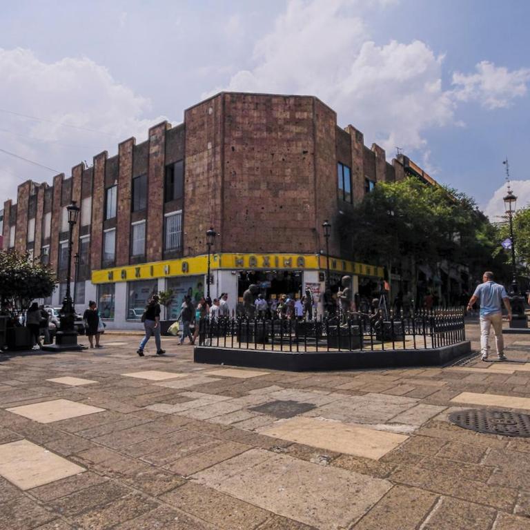 Spacious and Central Apartment in Guadalajara 3 Bedrooms - Three-Bedroom Apartment - 11