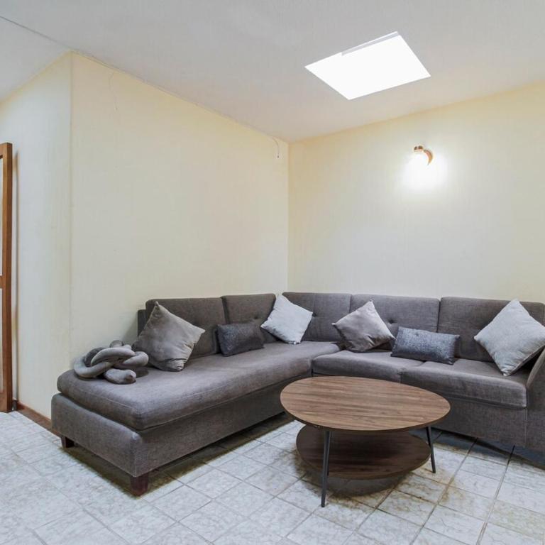 Spacious and Central Apartment in Guadalajara 3 Bedrooms - Three-Bedroom Apartment - 14