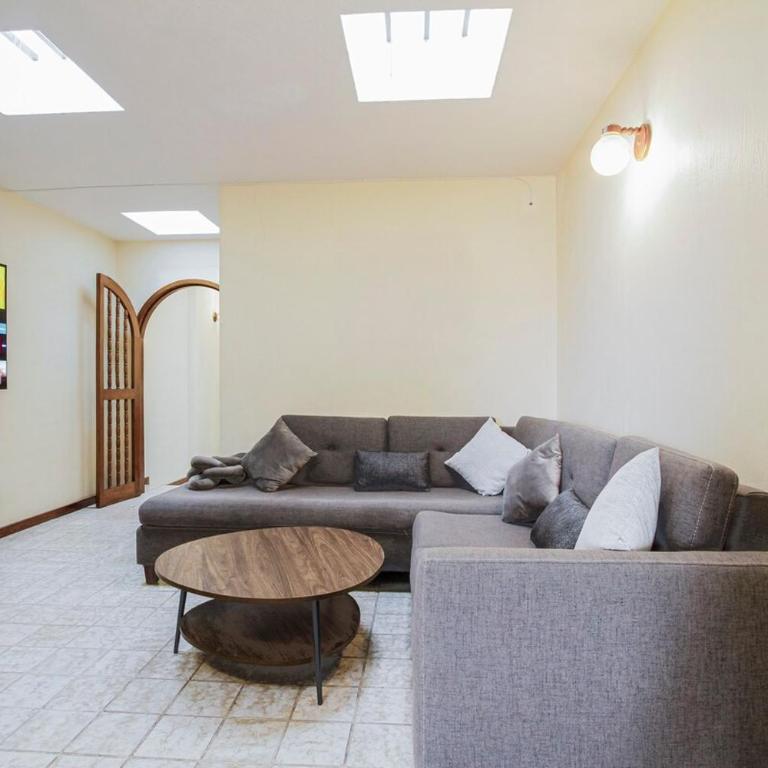Spacious and Central Apartment in Guadalajara 3 Bedrooms - Three-Bedroom Apartment - 35