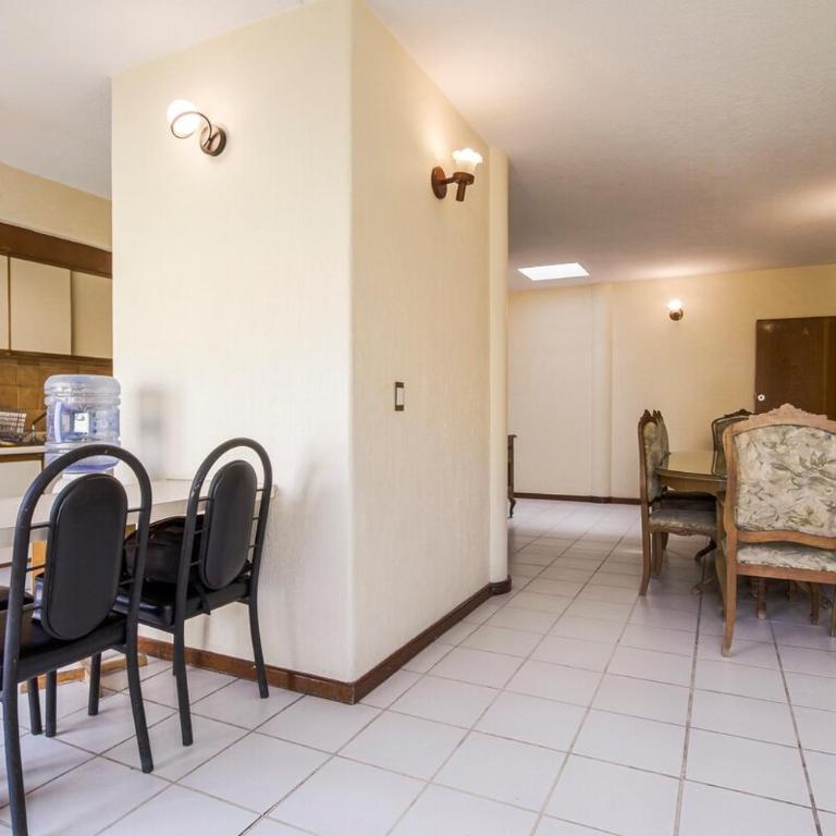 Spacious and Central Apartment in Guadalajara 3 Bedrooms - Three-Bedroom Apartment - 37