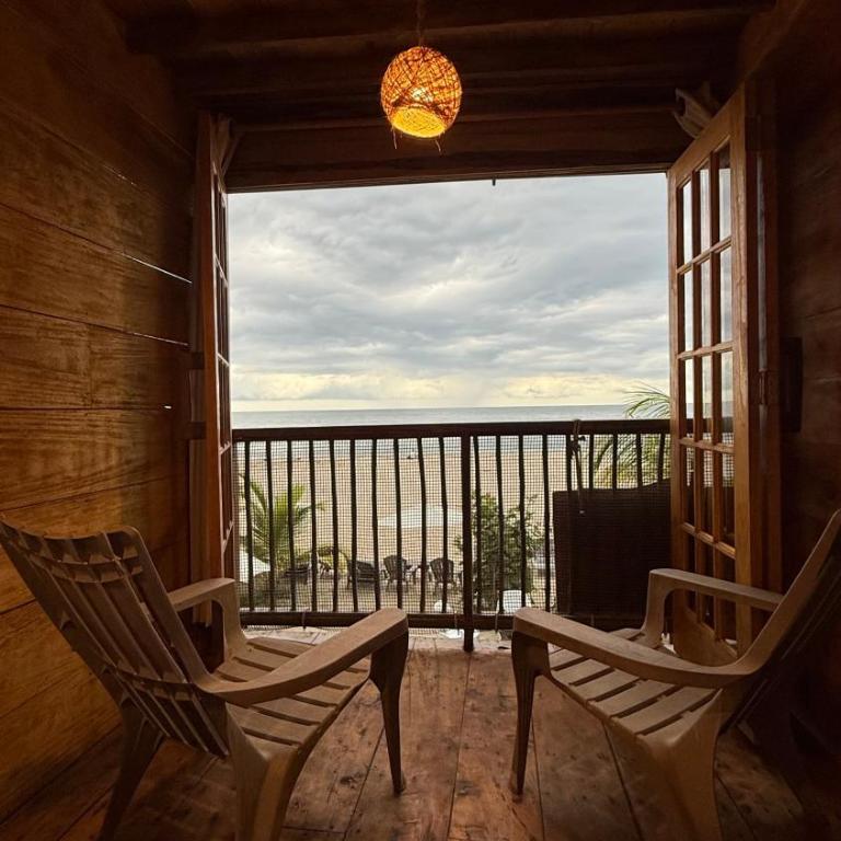 El Almendrón Beach Hostel - Habitación Doble con vistas al mar - 2