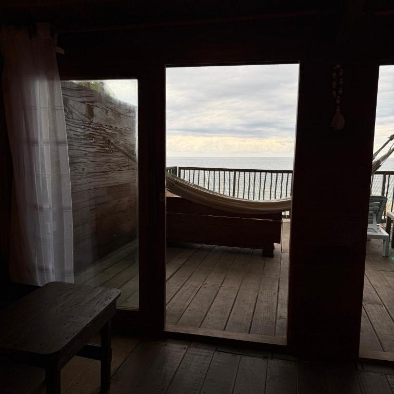 El Almendrón Beach Hostel - Habitación Doble Deluxe con balcón y vistas al mar - 13