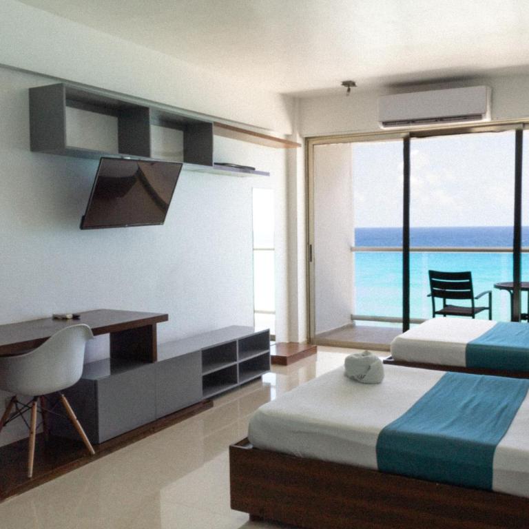 Naia Mar - Deluxe Double Studio - 1