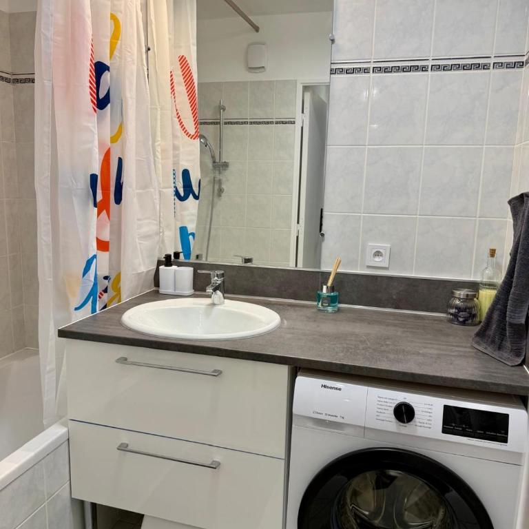 Spacieux 70m2 - 2 chambres - 5 min Disneyland - Appartement 2 Chambres - 30