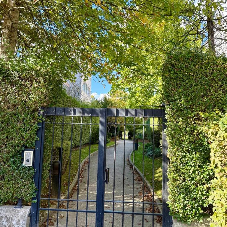 Spacieux 70m2 - 2 chambres - 5 min Disneyland - Appartement 2 Chambres - 42