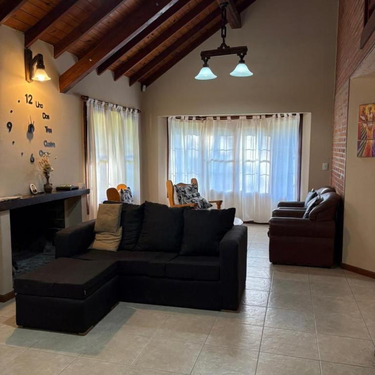 Chalet con Piscina exclusiva en el centro de Mar de las Pampas - Casa de 6 dormitorios - 14