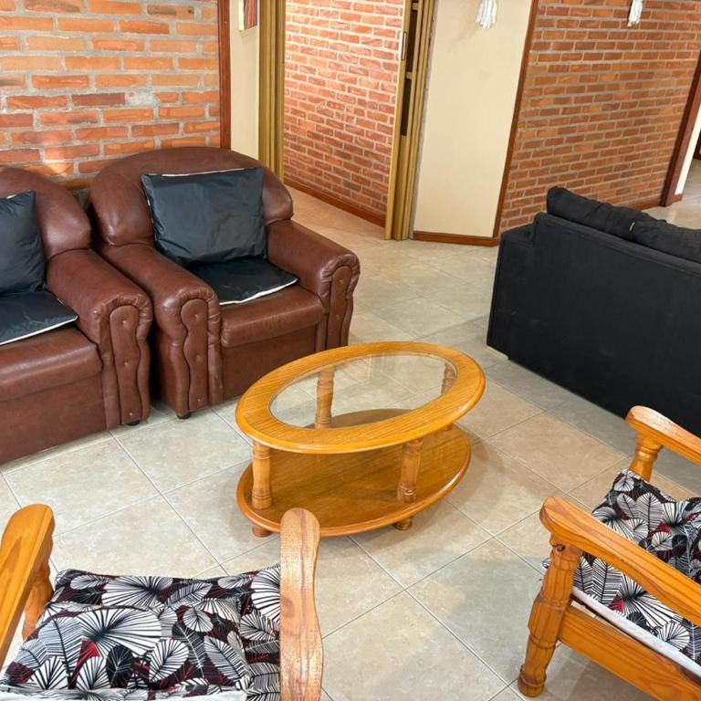 Chalet con Piscina exclusiva en el centro de Mar de las Pampas - Casa de 6 dormitorios - 13
