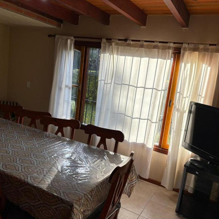 Chalet con Piscina exclusiva en el centro de Mar de las Pampas - Casa de 6 dormitorios - 16