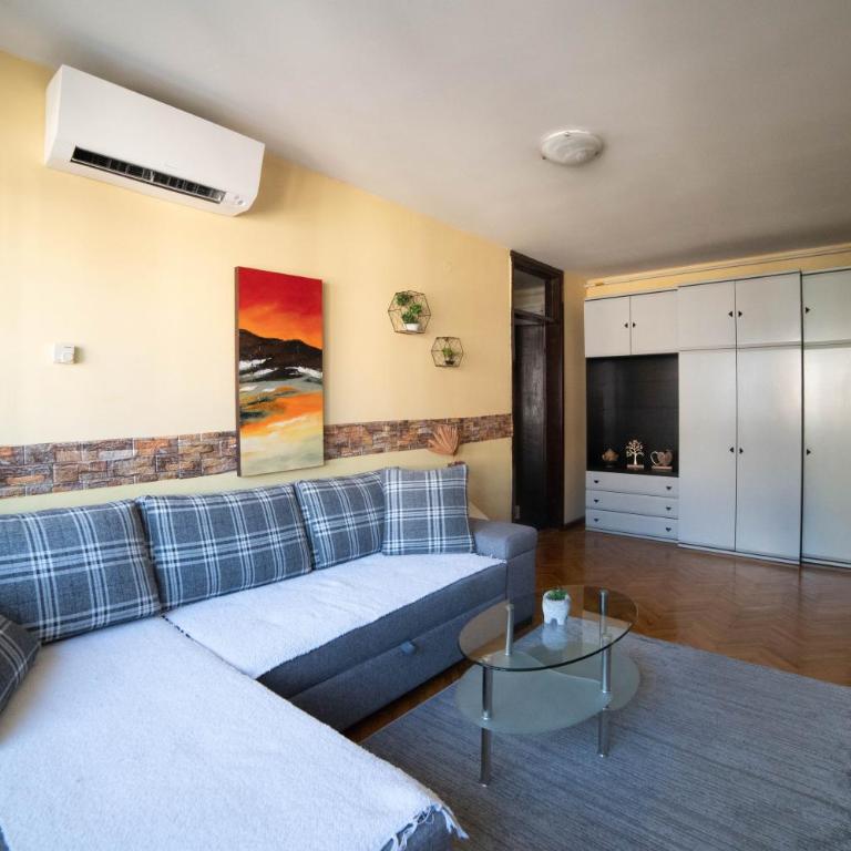 Aurelio Centar Apartment with Balcony and Free parking - One-Bedroom Apartment - 7