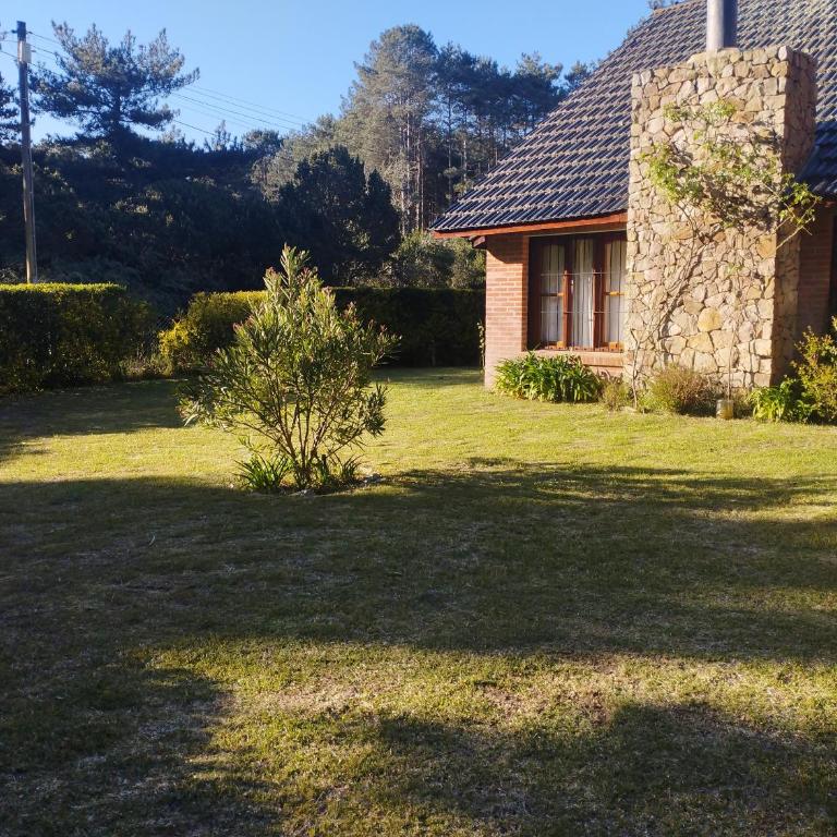 Chalet con Piscina exclusiva en el centro de Mar de las Pampas - Casa de 6 dormitorios - 28