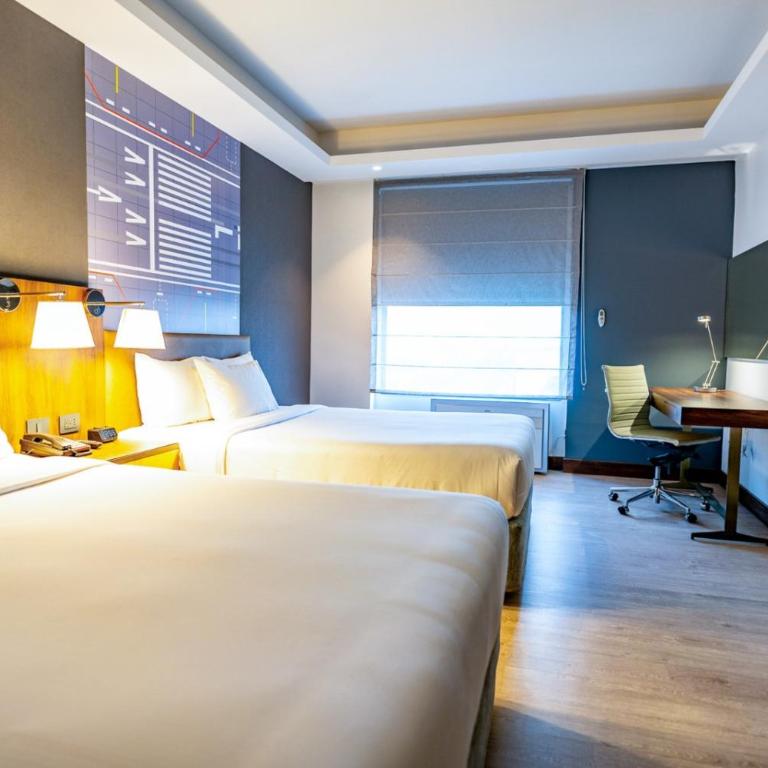Courtyard by Marriott Santiago Airport - Habitación Doble - 2 camas dobles - 4