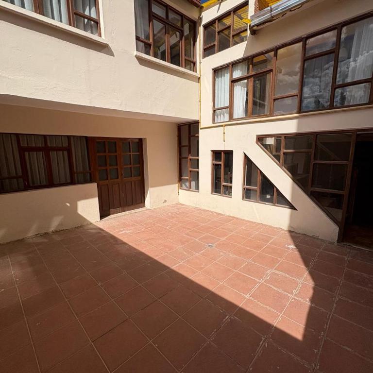 Casa independiente con 4 dormitorios - Apartment - 2