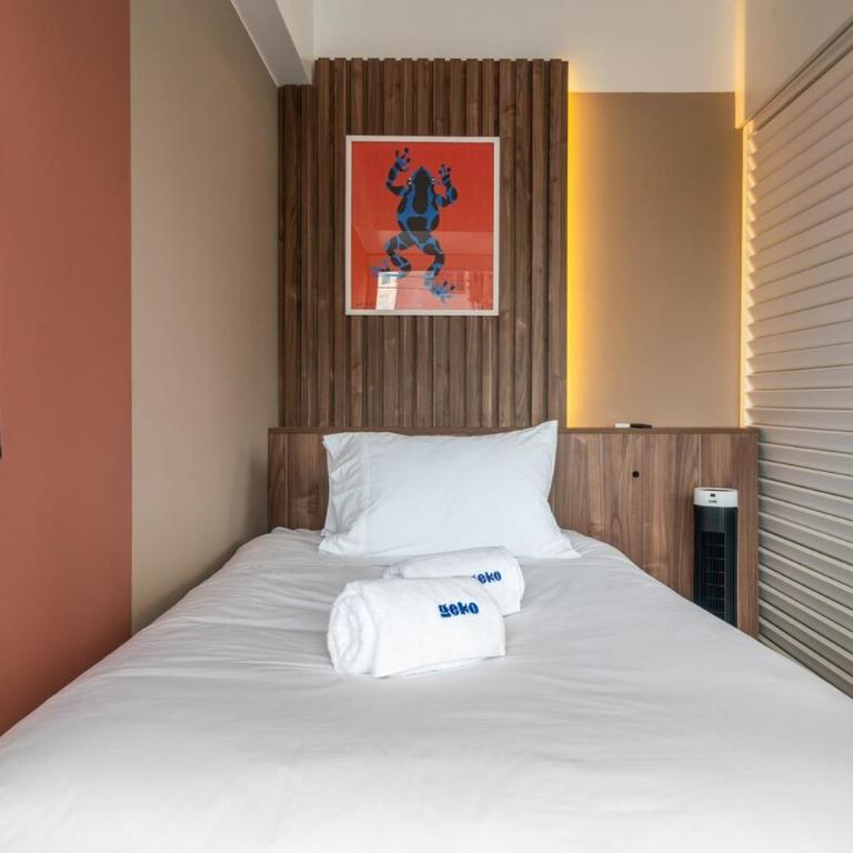 Savini 2BR by Geko - Two-Bedroom Apartment - 10