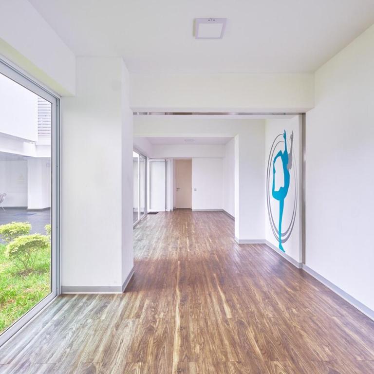 Oceanfront 2BR on Miraflores Malecón Rooftop Pool & BBQ - Two-Bedroom Apartment - 13