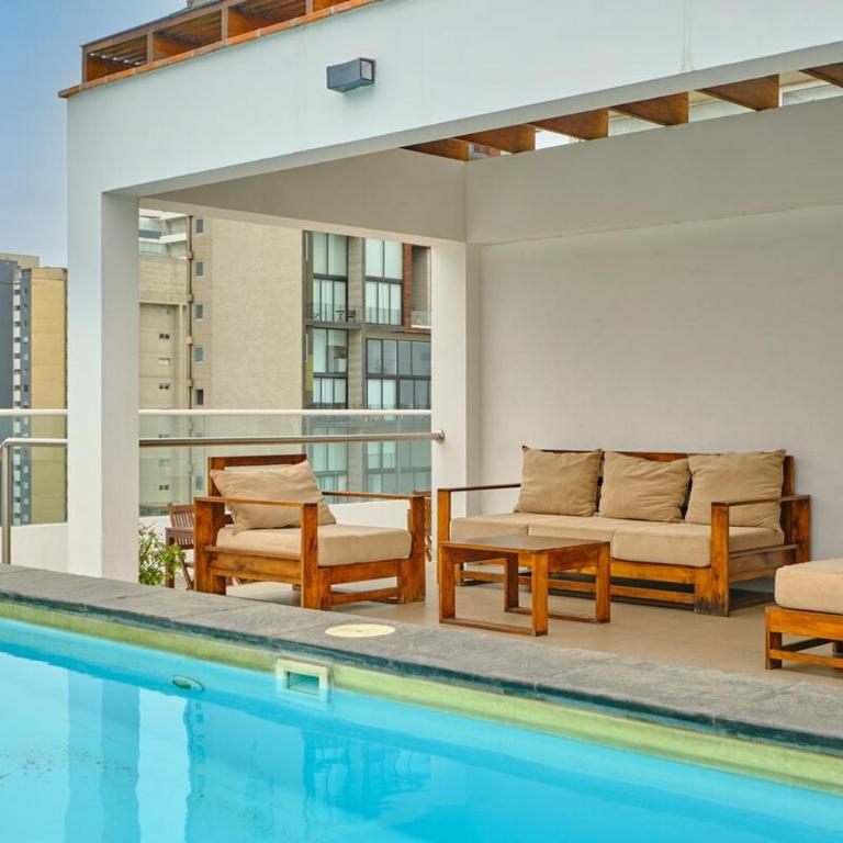 Oceanfront 2BR on Miraflores Malecón Rooftop Pool & BBQ - Two-Bedroom Apartment - 17