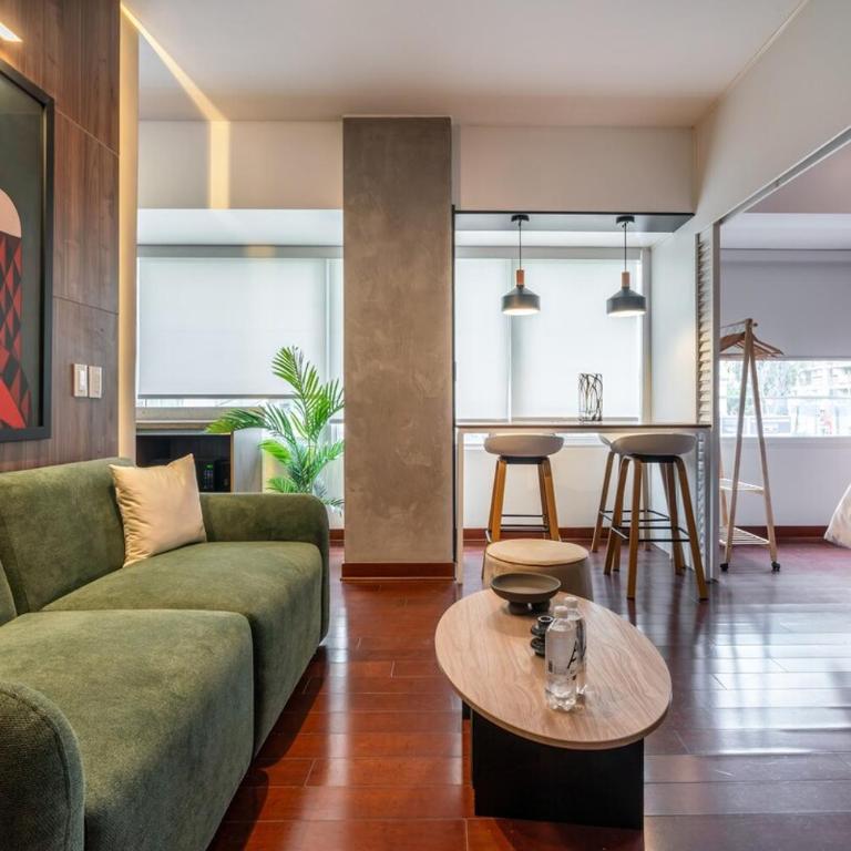 Oceanfront 2BR on Miraflores Malecón Rooftop Pool & BBQ - Two-Bedroom Apartment - 23