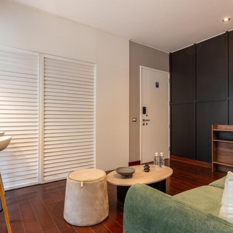 Oceanfront 2BR on Miraflores Malecón Rooftop Pool & BBQ - Two-Bedroom Apartment - 26