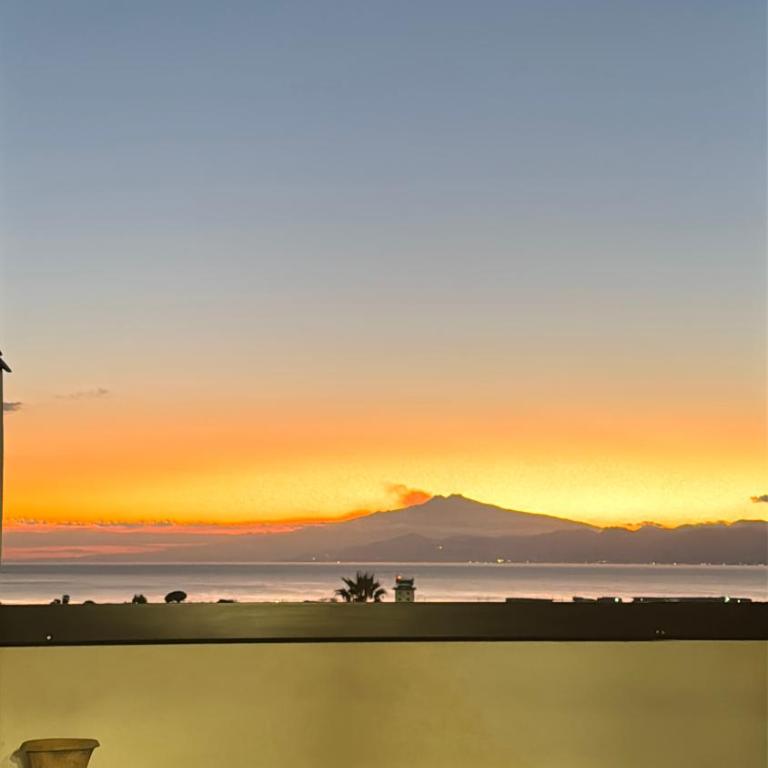 Charm Airport - Camera Tripla Superior con Vista Mare - 2
