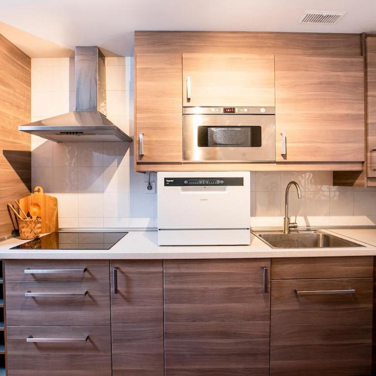 Paramita Adosado con Jardin - Four-Bedroom House - 78
