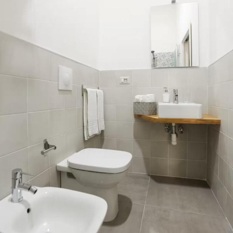 Duomo 34 Guest Room - Camera Quadrupla con Bagno Privato - 6