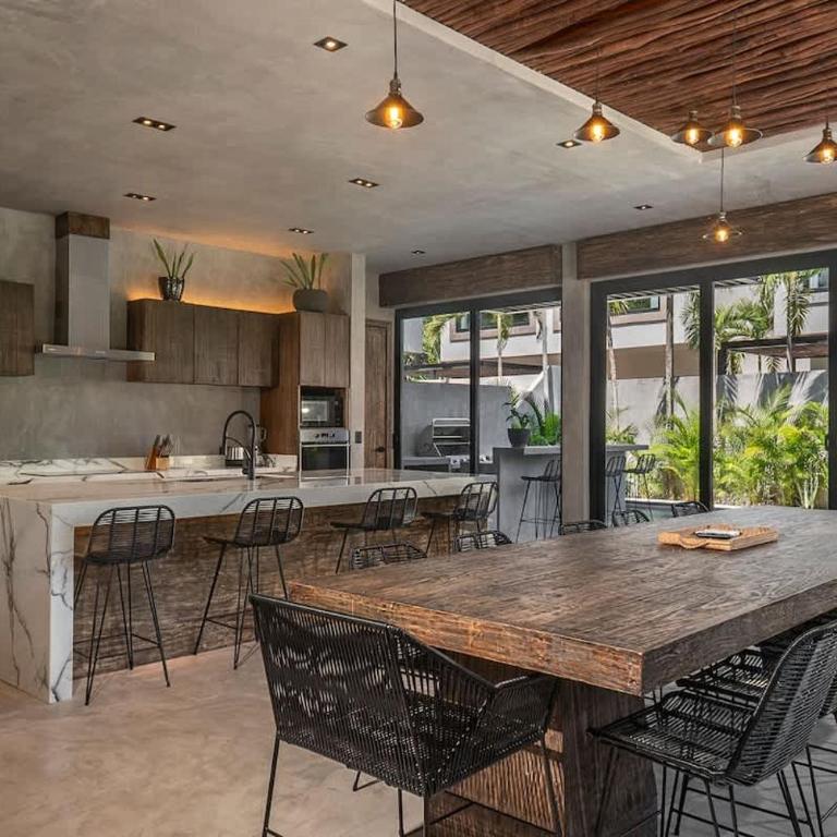 6BR Villa at Premium Location 24 h Security - Villa - 13