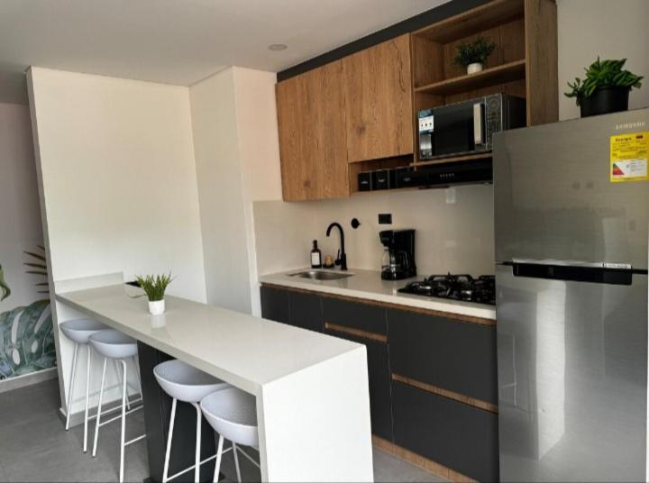 hermoso apt de 3 habitaciones en el poblado - Room #1518473401 - 8