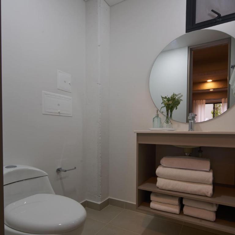 Refined Urban Living in Chapinero Alto - Apartamento Loft de 1 dormitorio - 1