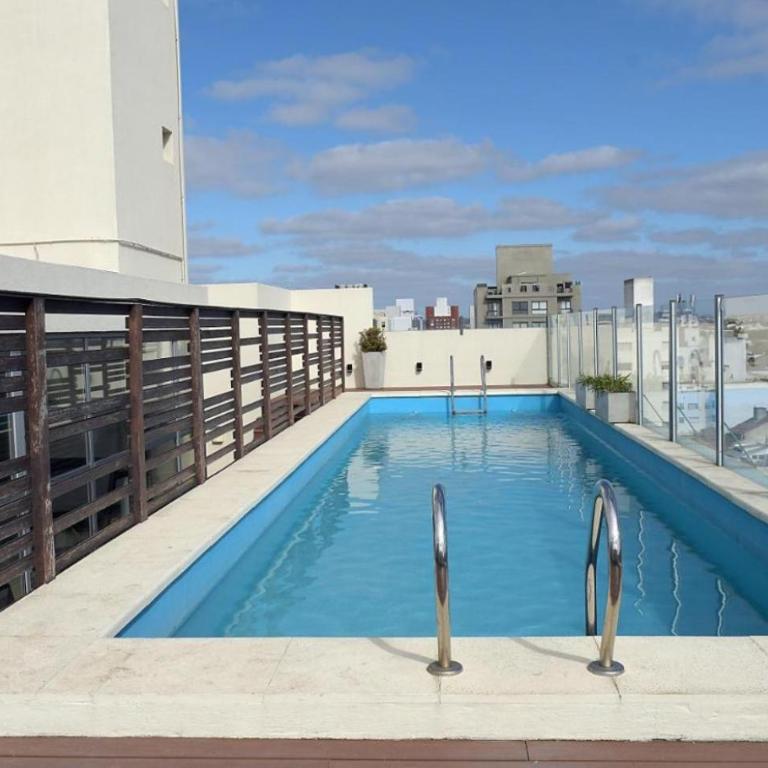Depto con cochera, pileta y gimnasio - Apartamento de 1 dormitorio - 16