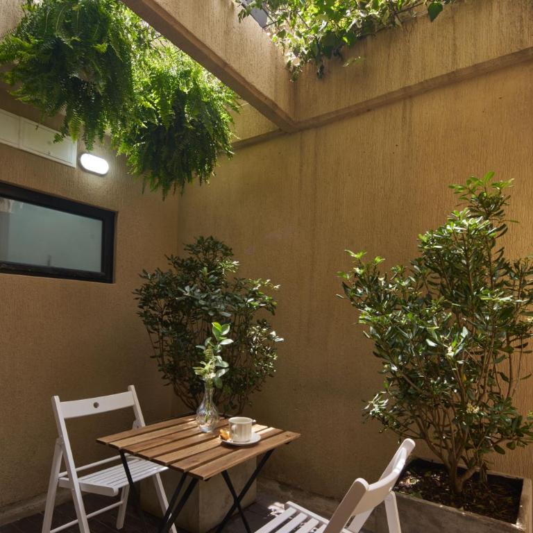 Refined Urban Living in Chapinero Alto - Apartamento Loft de 1 dormitorio con balcón - 2