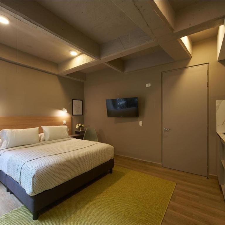 64 Lofts in Chapinero Alto by letoH - One-Bedroom Loft Apartment with Balcony - 3