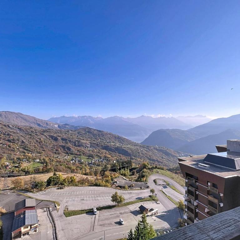 Studio rénové skis aux pieds, balcon vue montagne, wifi gratuit, 4 pers - Studio - 19
