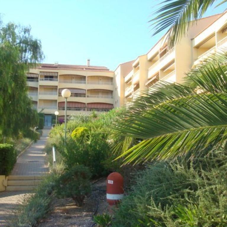 Appartement 2 pièces, terrasse sud, parking, Bormes-les-Mimosas - FR-1-251-872 - Appartement - 6