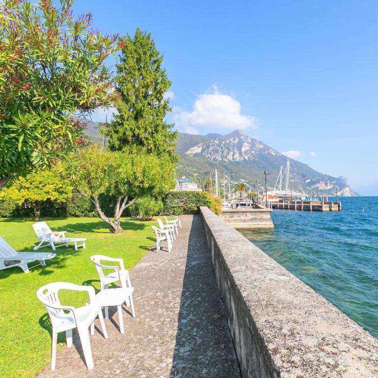 Bogliaco Lake Front - Happy Rentals - Appartamento con Vista Montagna - 13