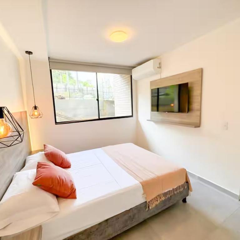 Confort total 2 Habitaciones, AC y excelente ubicación - Two-Bedroom Apartment - 9