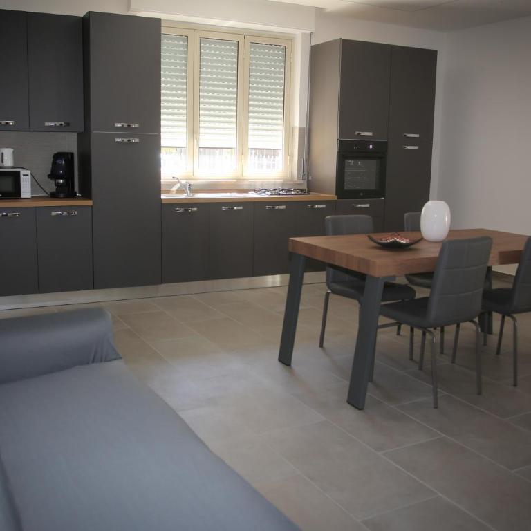 Soggiorno di Charme con 6 posti letto e parcheggio privato - Casa Vacanze - 2