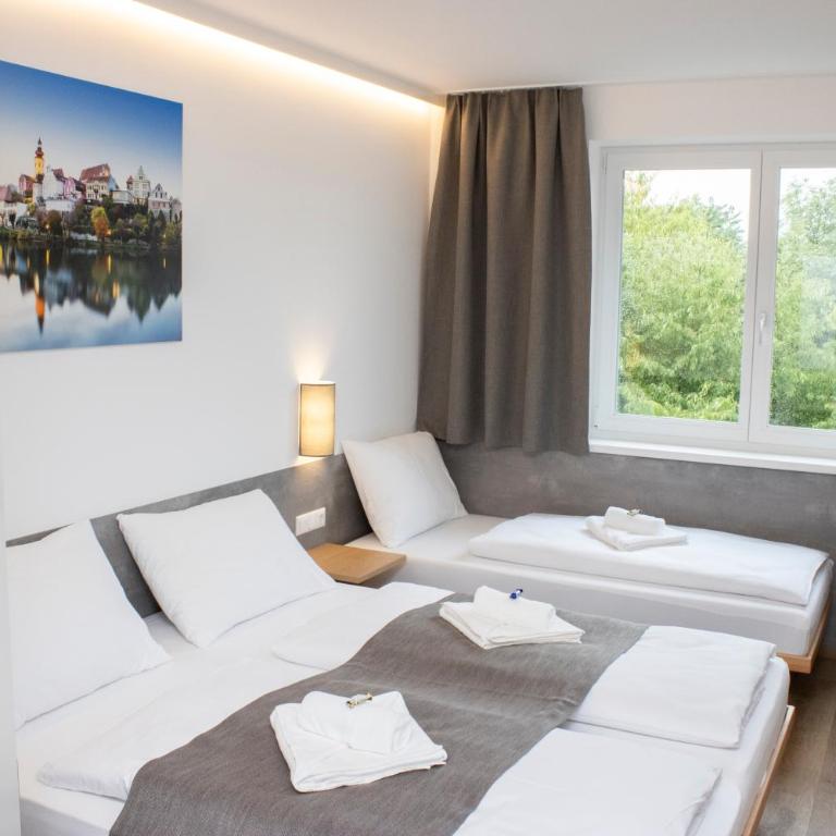 OEKOTEL Graz Airport - Dreibettzimmer - 5