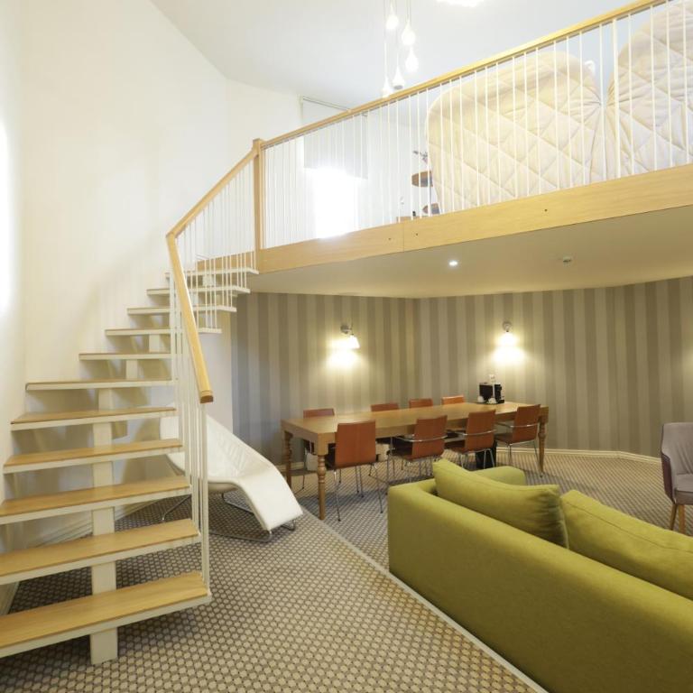 Jump INN Hotel Belgrade - Premium Dupleks Apartman tipa "Suite" - 8