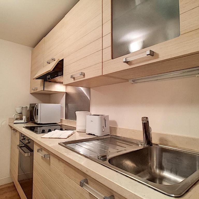 Nestor&Jeeves - PALAIS ALICE - Central - Near Beach - Appartement - 7