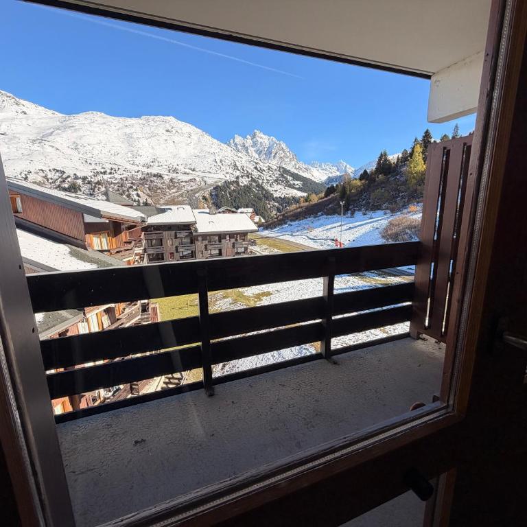 Méribel Mottaret F2 - 2 pièces - Pied des pistes avec vue - Parking - Appartement 2 Chambres - 22
