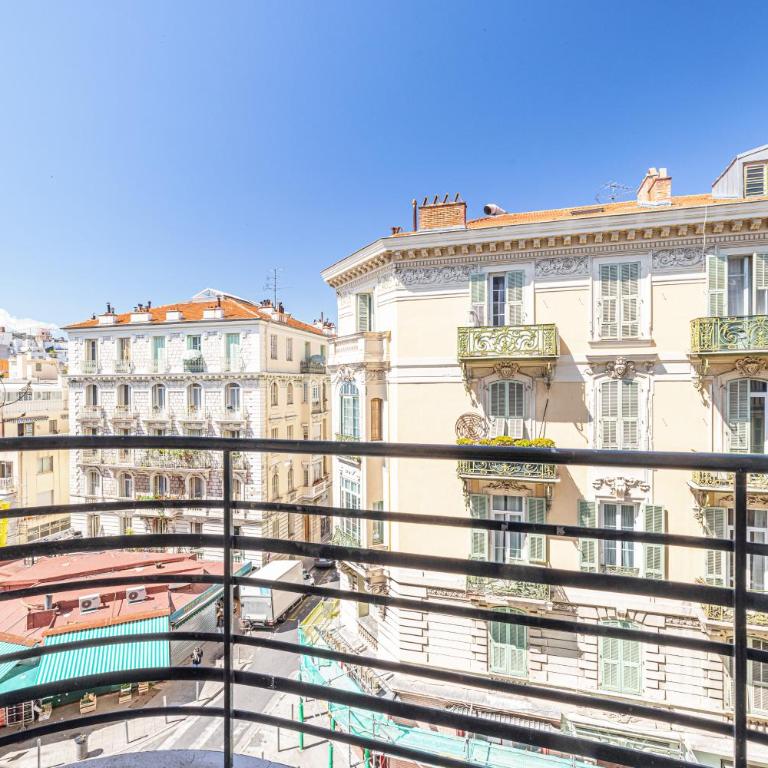 Centre Nice - 10 min plage - 5 min des transports en commun - Appartement 1 Chambre - 7