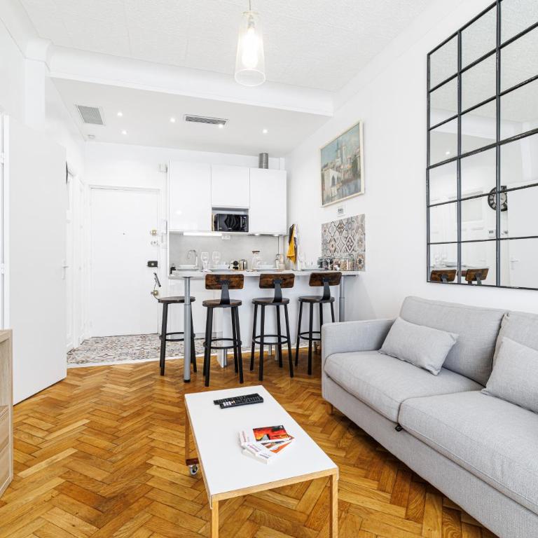 Centre Nice - 10 min plage - 5 min des transports en commun - Appartement 1 Chambre - 16