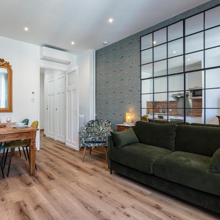 Centre Nice - 10 min plage - 5 min des transports en commun - Appartement 1 Chambre - 21