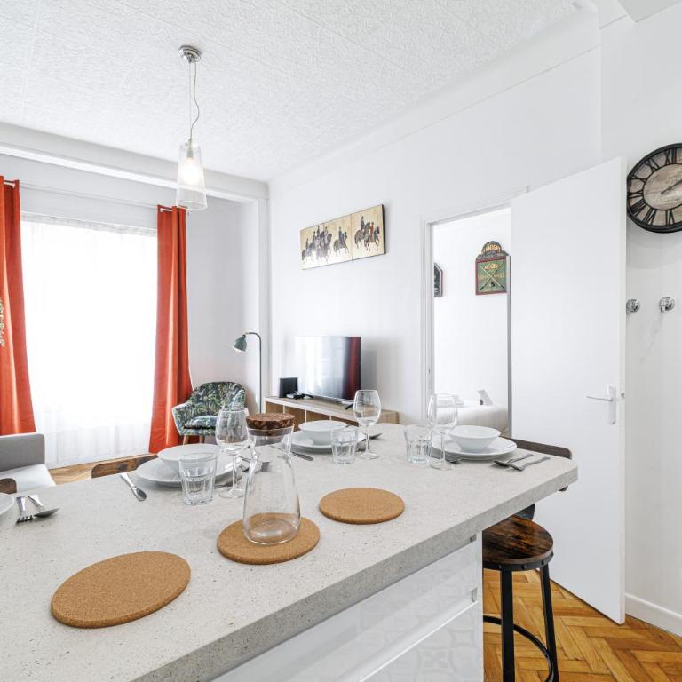 Centre Nice - 10 min plage - 5 min des transports en commun - Appartement 1 Chambre - 28