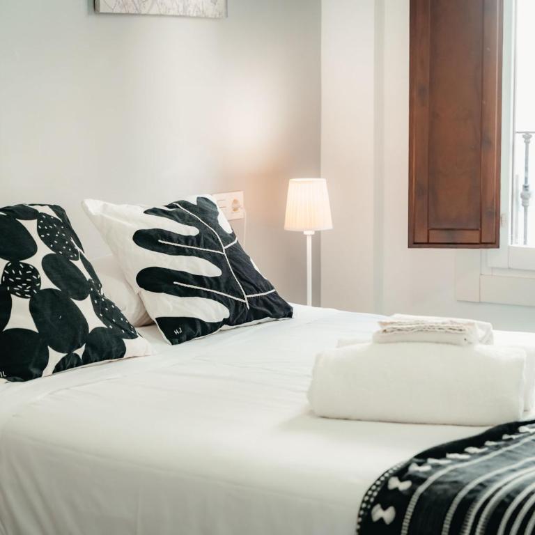 - Apartamento Cerca de la Alhambra - QH Animas 5,02 - One-Bedroom Apartment with Balcony - 9
